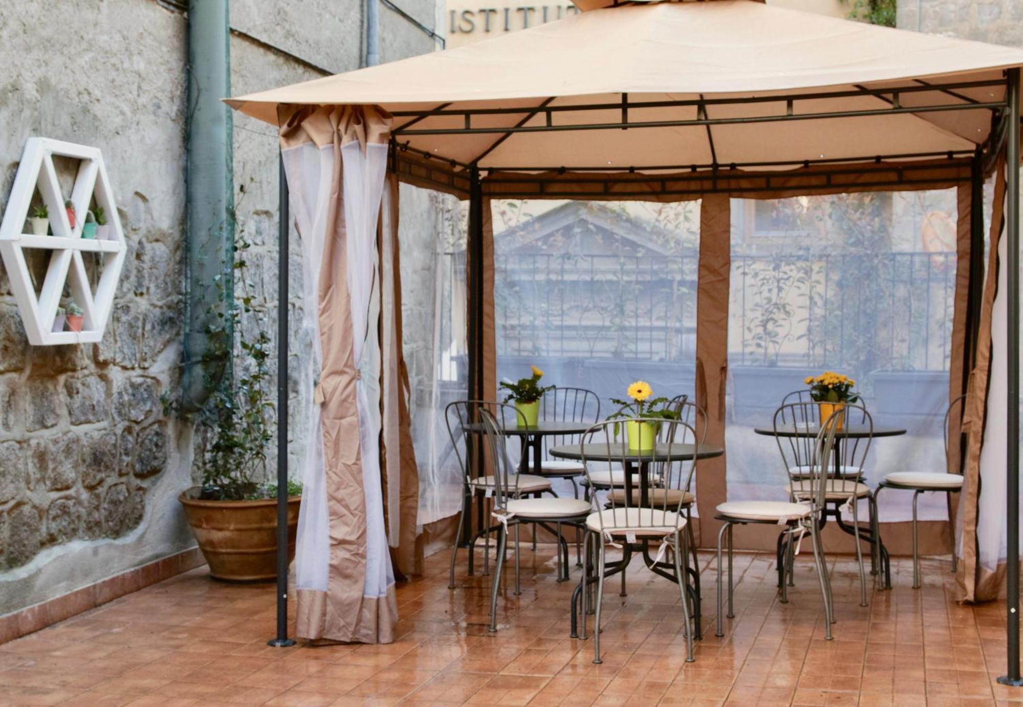 Palazzo Alessandrini Guest House Viterbo Exterior foto